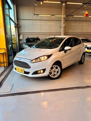 FORD FIESTA 1.6 SE HATCH 16V FLEX 4P POWERSHIFT